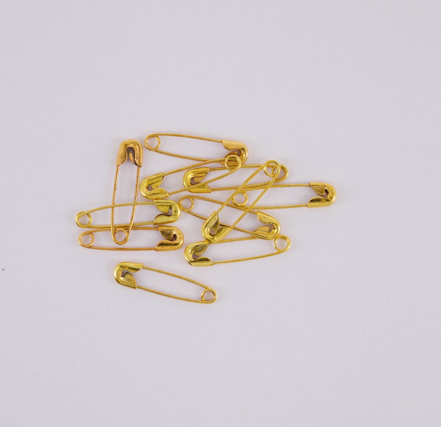 Safety Pins (12 in a pack) (size 000)